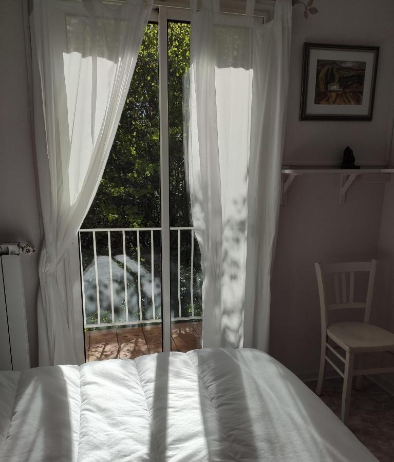 La Clairiere Villa Pierrelongue Bagian luar foto