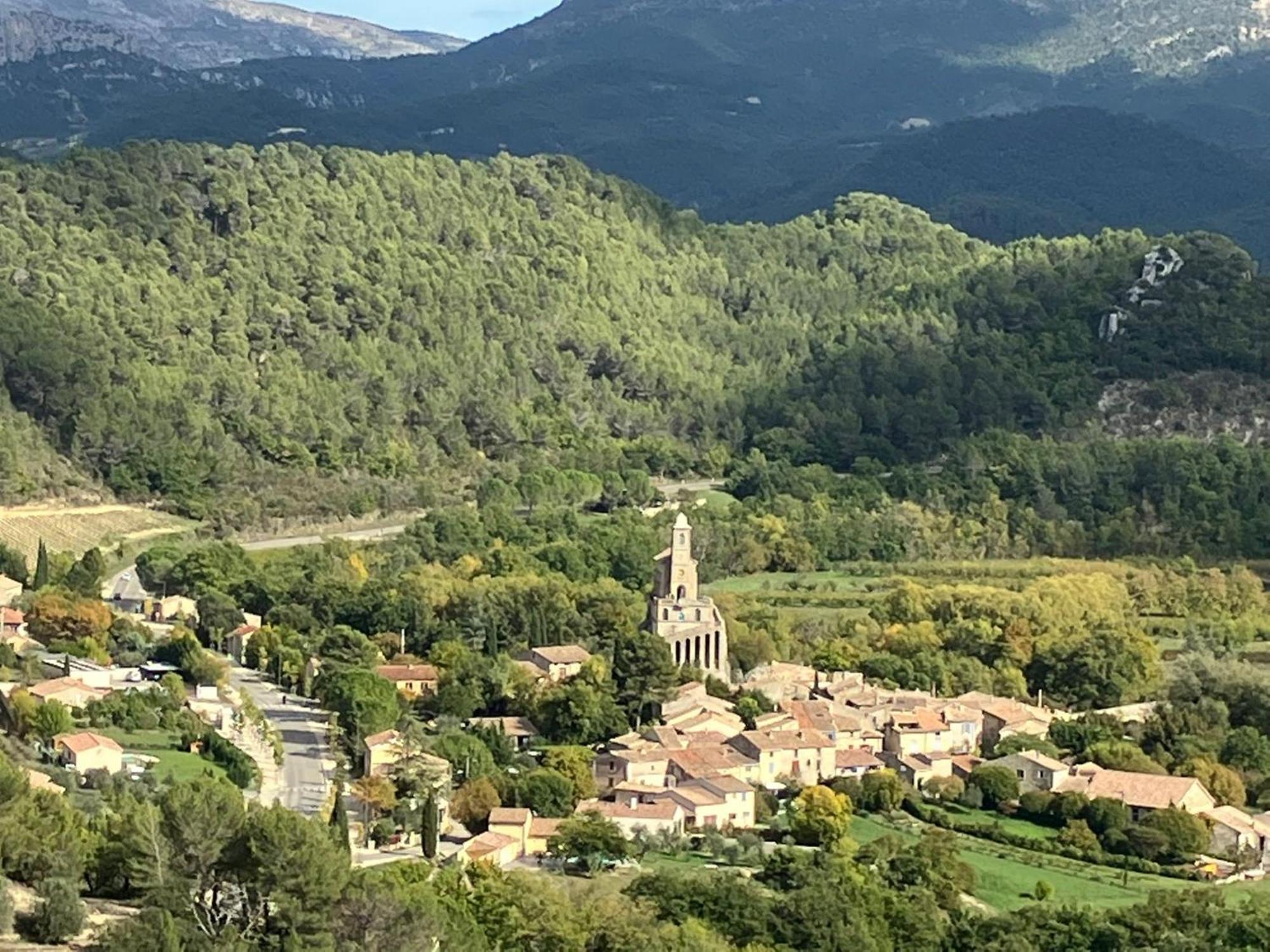 La Clairiere Villa Pierrelongue Bagian luar foto