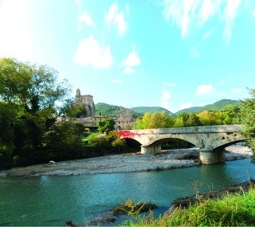 La Clairiere Villa Pierrelongue Bagian luar foto