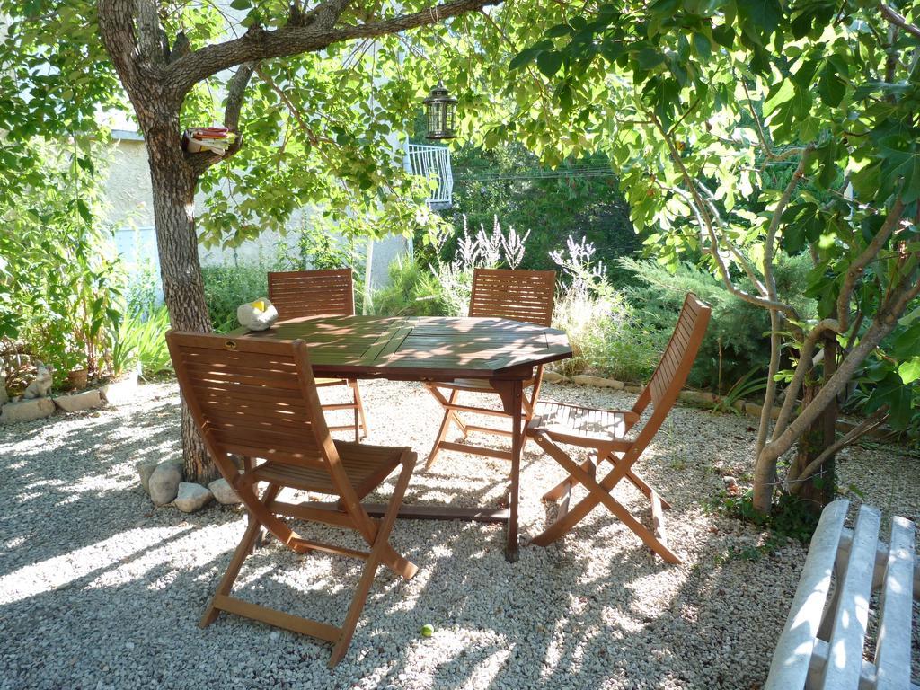 La Clairiere Villa Pierrelongue Bagian luar foto